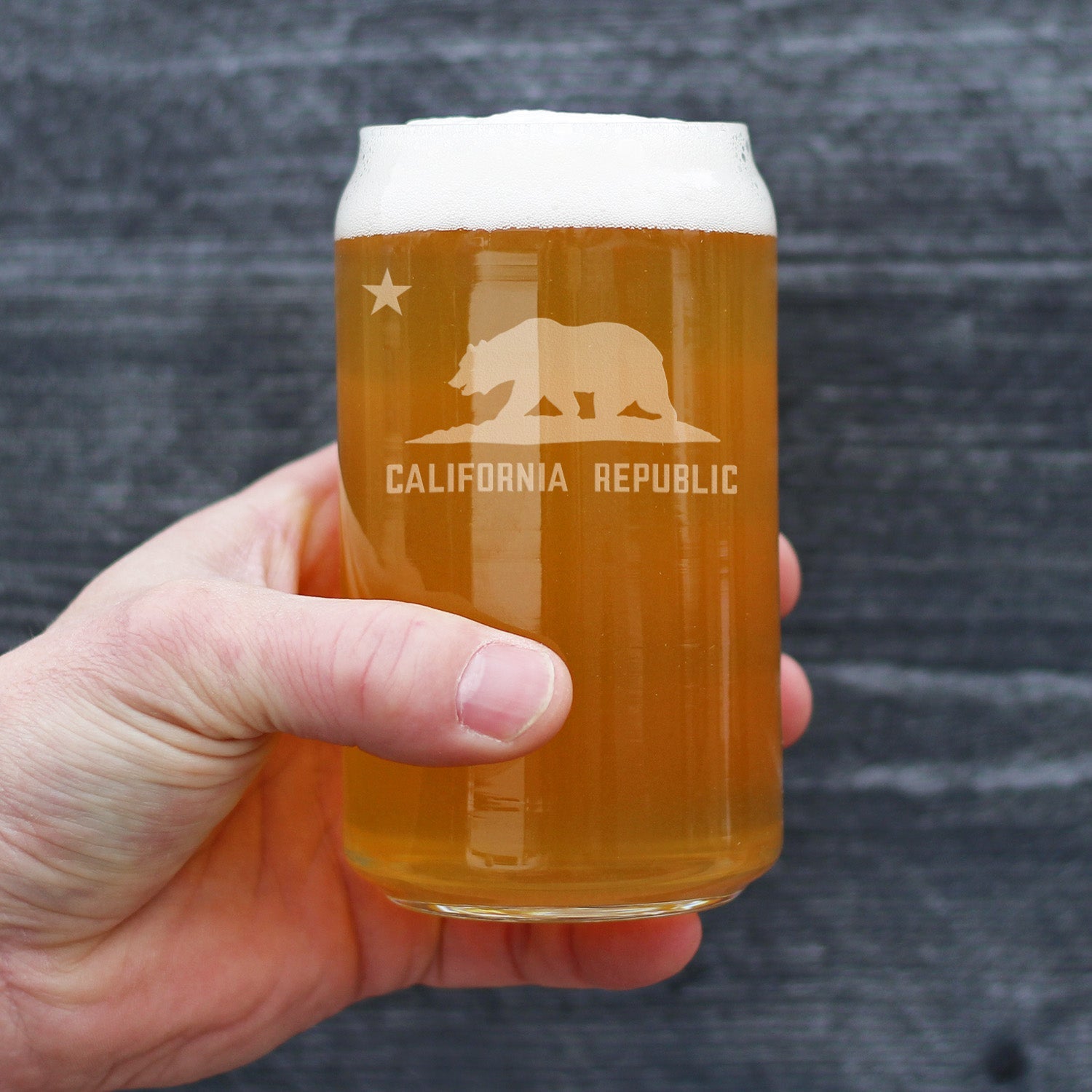 California Flag Beer Can Pint Glass - State Themed Drinking Decor and Gifts for Californian Women & Men - 16 Oz Glasses